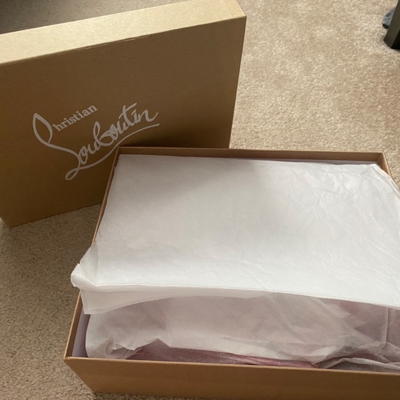 Christian Louboutin BRAND NEW NEVER WORN - Picture 6 of 6